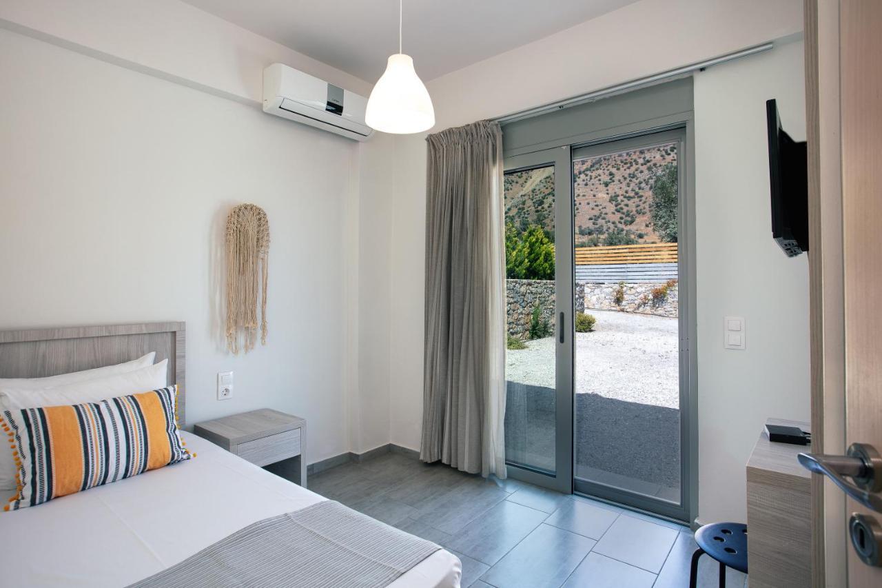 איה גליני Evgoro Luxury Suites מראה חיצוני תמונה