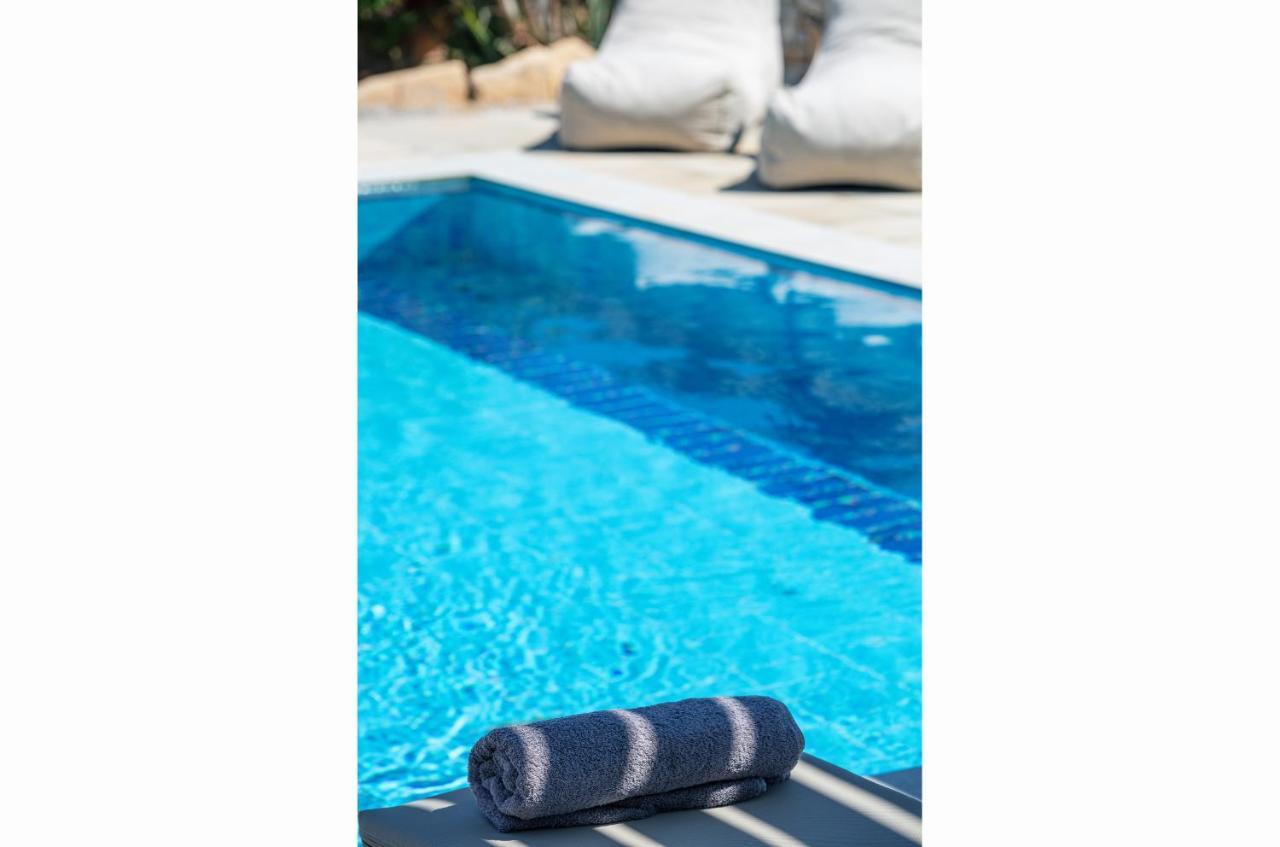 איה גליני Evgoro Luxury Suites מראה חיצוני תמונה